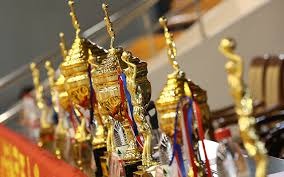 炸金花什么时候该退（玩炸金花，何时该退场？）